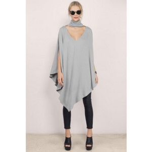 Tobi Warmth Within Poncho Medium