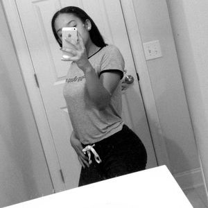 Meet your Posher, Leilani