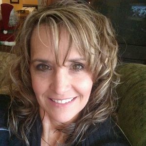 Meet your Posher, Eileen