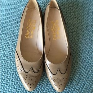 Ferragamo vintage shoes