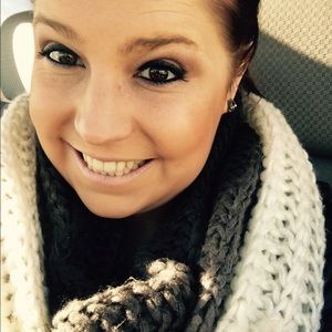 Meet your Posher, Taryn