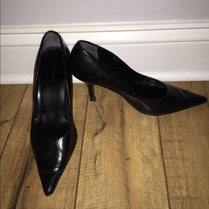 Classic Black heel pumps
