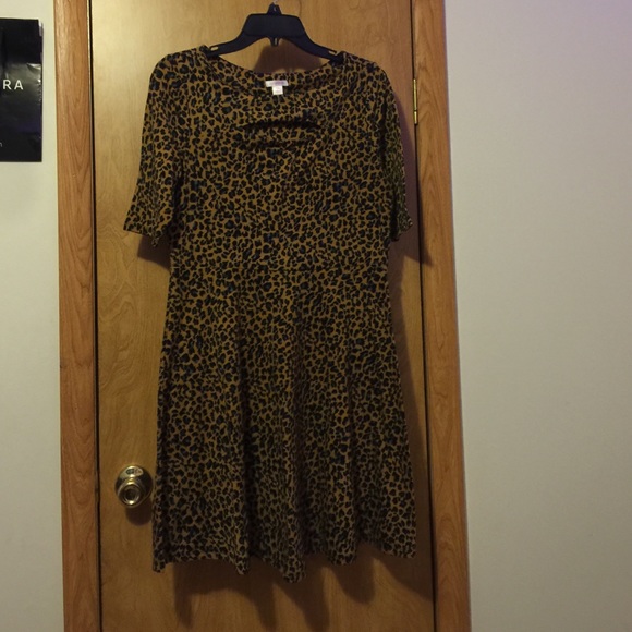Cheetah print dress with cutout