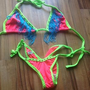 Fringe scrunch butt neon bikini swimsuit