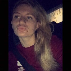 Meet your Posher, Alexandra