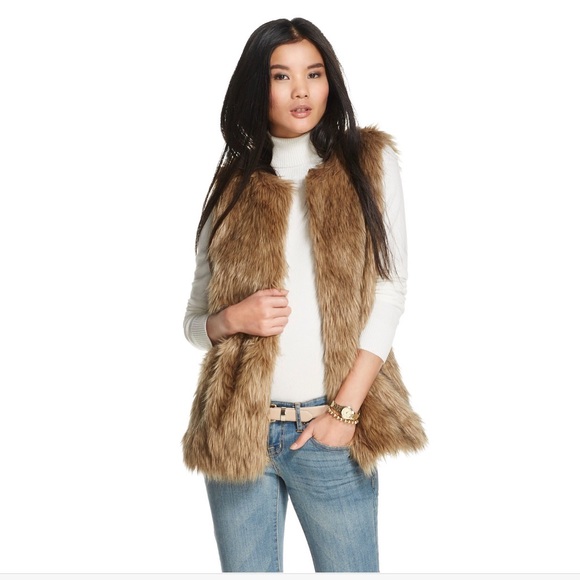 SOLD OUT!!! Merona Faux Fur Vest, Khaki, Sz Large!