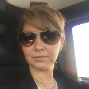 Meet your Posher, Randi