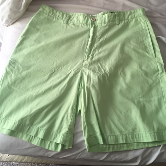 Vineyard vines shorts