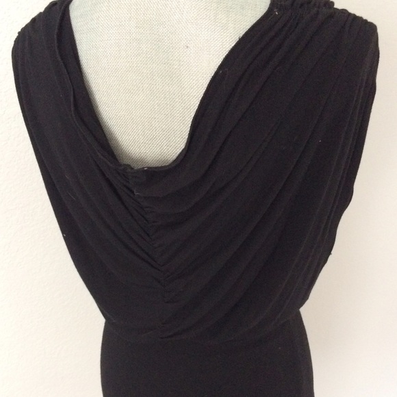 Sexy LBD - Picture 2 of 3