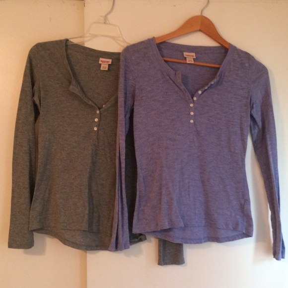 Bundle of 2 Henley longsleeve T's