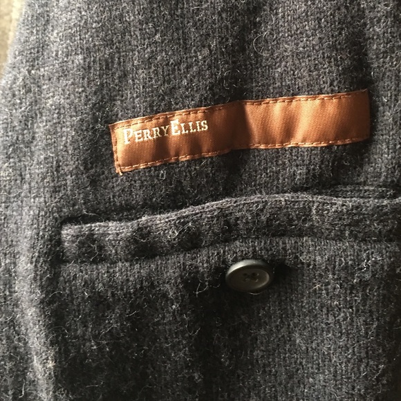 Perry Ellis Grey Wool Cardigan - Picture 2 of 4