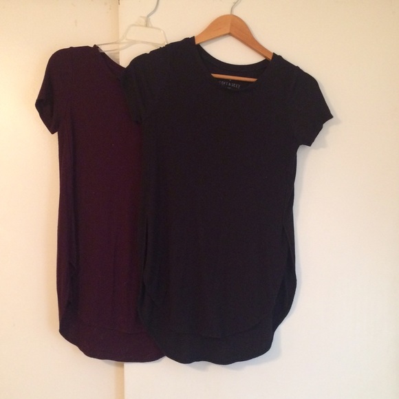 Bundle of two high low tees.