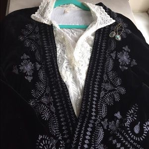 JW( Johnny Was) Los Angeles amazing velvet jacket