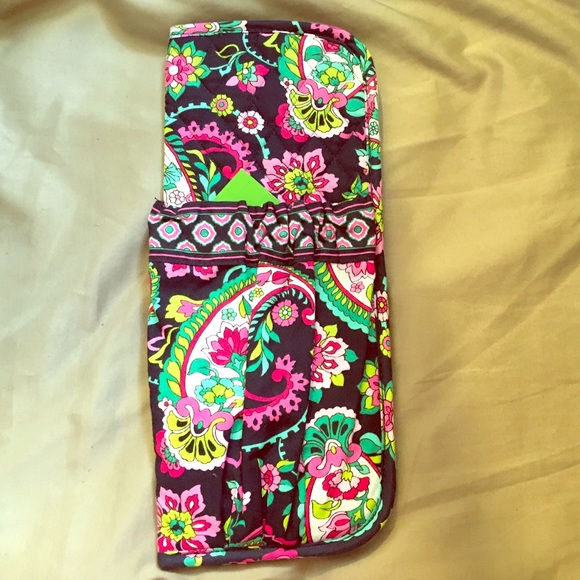 NWT Vera Bradley straightener holder