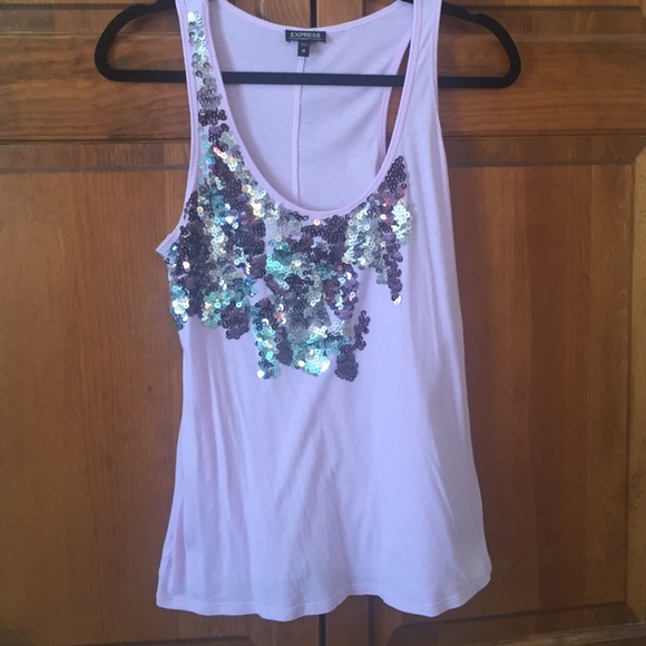 Sequenced tank top