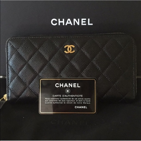 Chanel Zipped Wallet