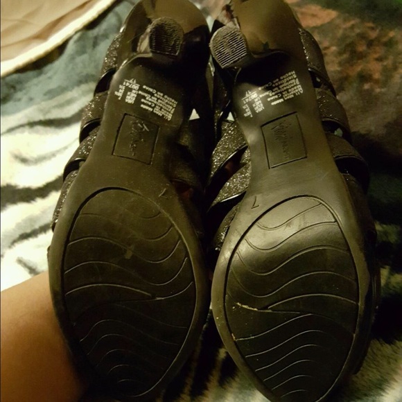 Sparkle black heels - Picture 3 of 3