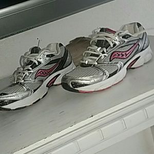 Saucony cohesion 5 shoes