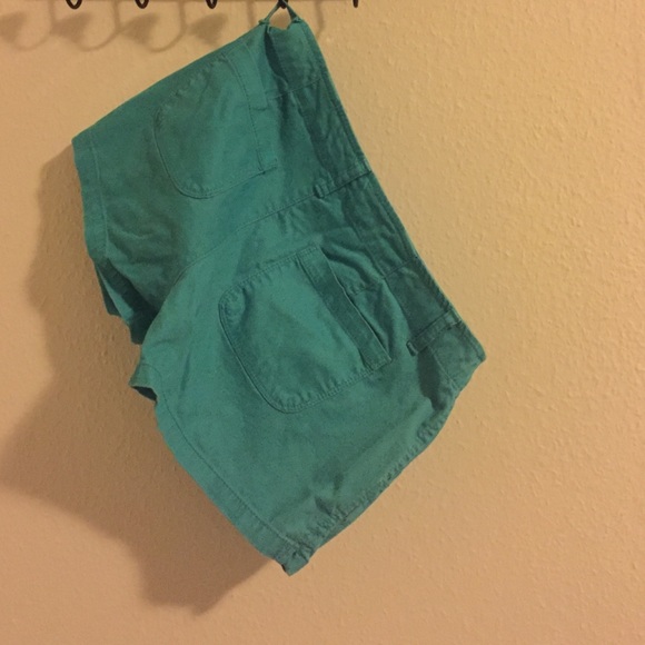 Colorful shorts - Picture 2 of 2