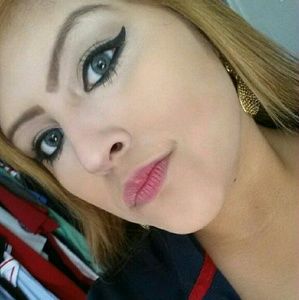 Meet your Posher, Bianca