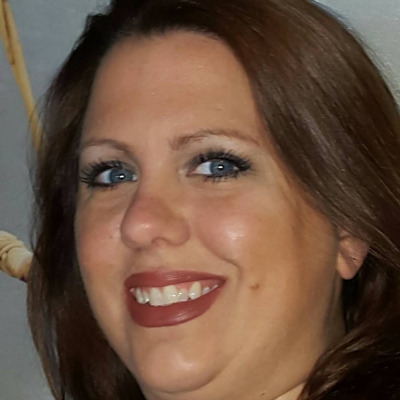 Meet your Posher, Michele - Picture 1 of 1