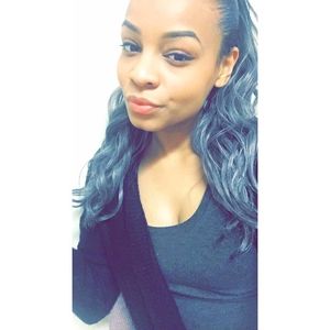 Meet your Posher, Alexis nicole
