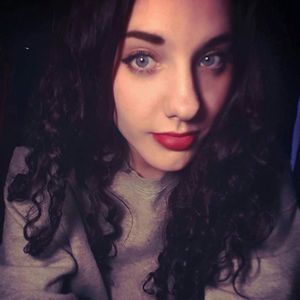 Meet your Posher, Joann