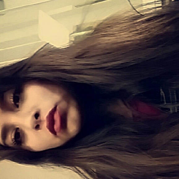 Meet your Posher, Johana - Picture 1 of 1