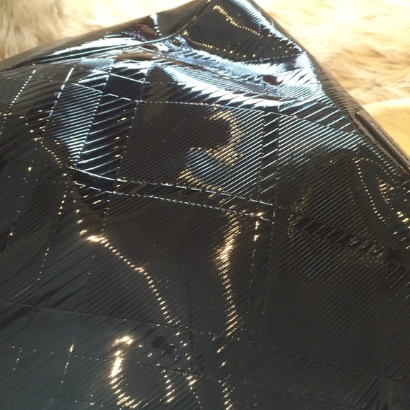 Authentic Burberry Nova Check Patent Leather Tote - Picture 4 of 4