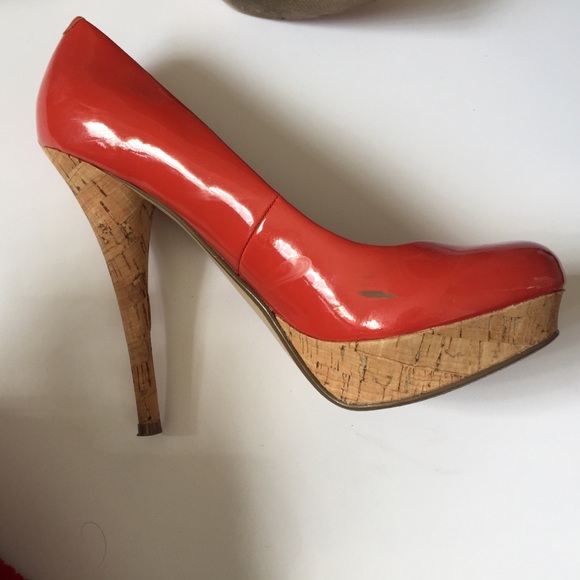 Reduced💝💝💝Guess platform heels - Picture 2 of 3