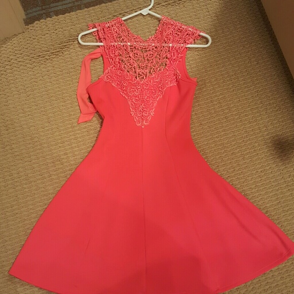 Beautiful dress!
