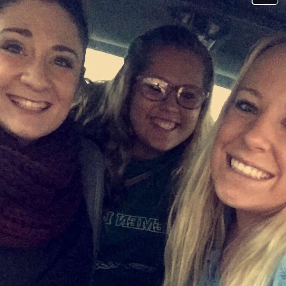 Just a small town girl.. - Picture 2 of 4