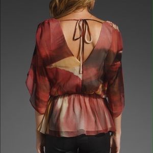 XS Alice + Olivia Zelda Bell Sleeve Top in Lava