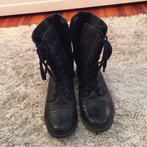 Combat boots NINE WEST!!!