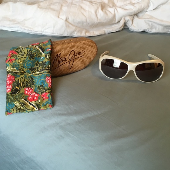 Maui Jim Lehua Sunglasses MJ 203-05
