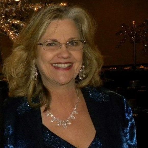 Meet your Posher, Phyllis - Picture 2 of 2