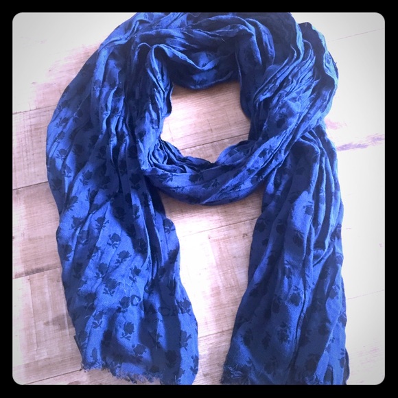 Coach navy blue scarf with black flowers detail