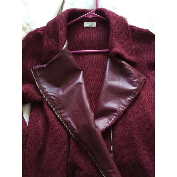 Tobi Burgundy Asymmetrical Jacket - Picture 4 of 5