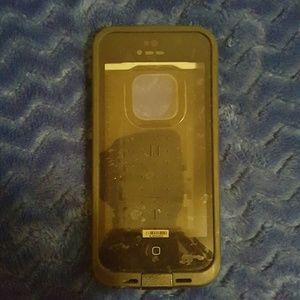 LifeProof iPhone 5/5s case