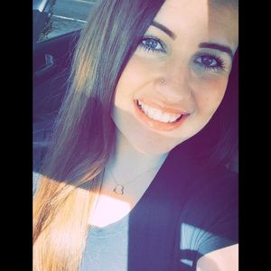 Meet your Posher, Haley