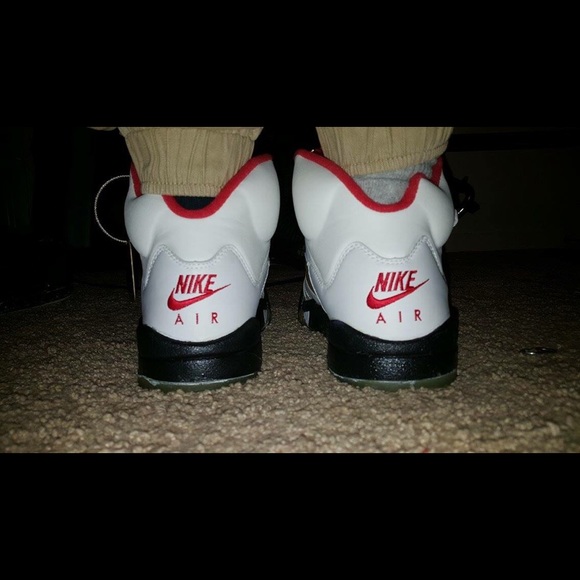 1999 OG fire red 5 og box - Picture 1 of 4