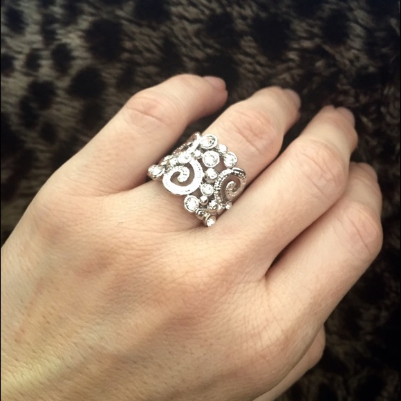 14K PLATINUM PLATED RING (8) - Picture 3 of 3