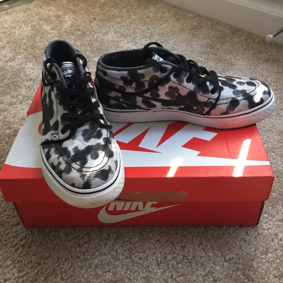 *Price Drop*Nike Stefan Janoski Skateboard shoes