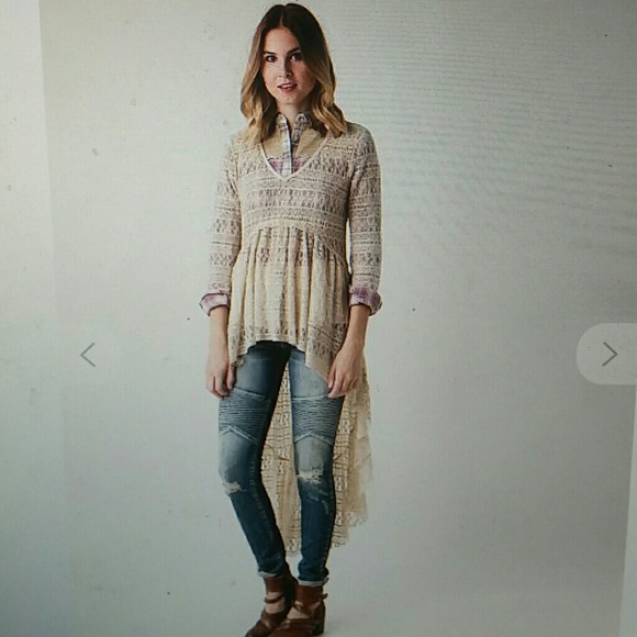 Gimmicks lace top