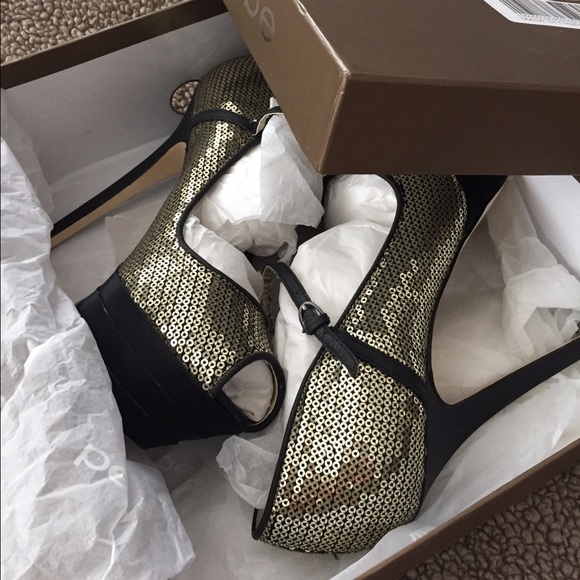 bebe Sequin PeepToe - Picture 4 of 4