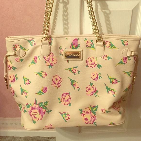 Handbags - Betsey Johnson purse