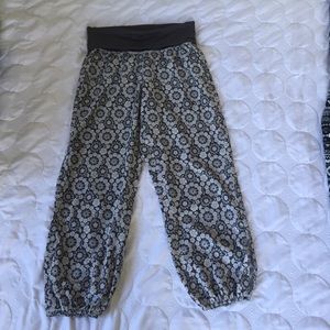 Lululemon cropped Buddha pants.