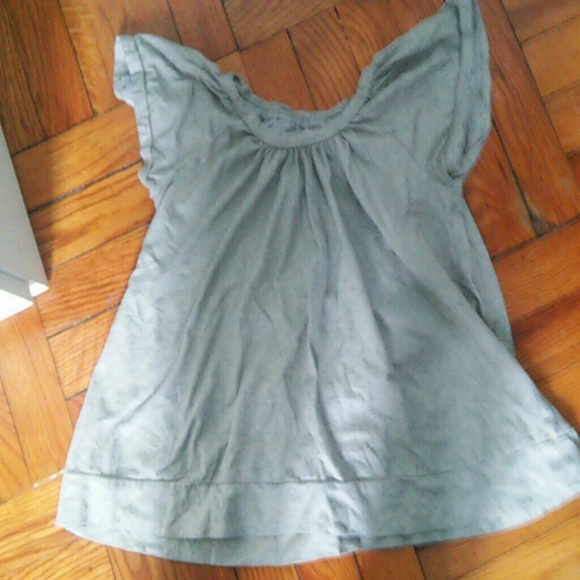 Grey flowy top