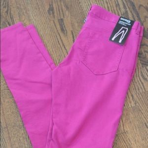H&M fuschia skinnies size 6 NWT