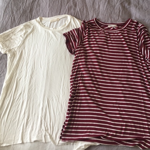 2 Necessary clothing side slit tee